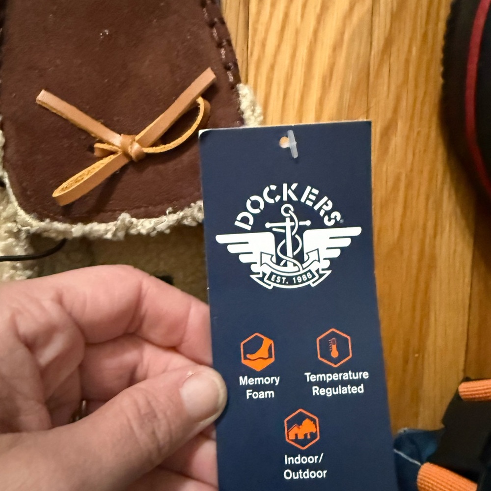 Dockers Brown and Cream Suede Slippers with Plush Lining - Picture 3 of 5